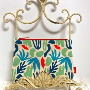 NWOT IPSY April Cosmetic Bag!